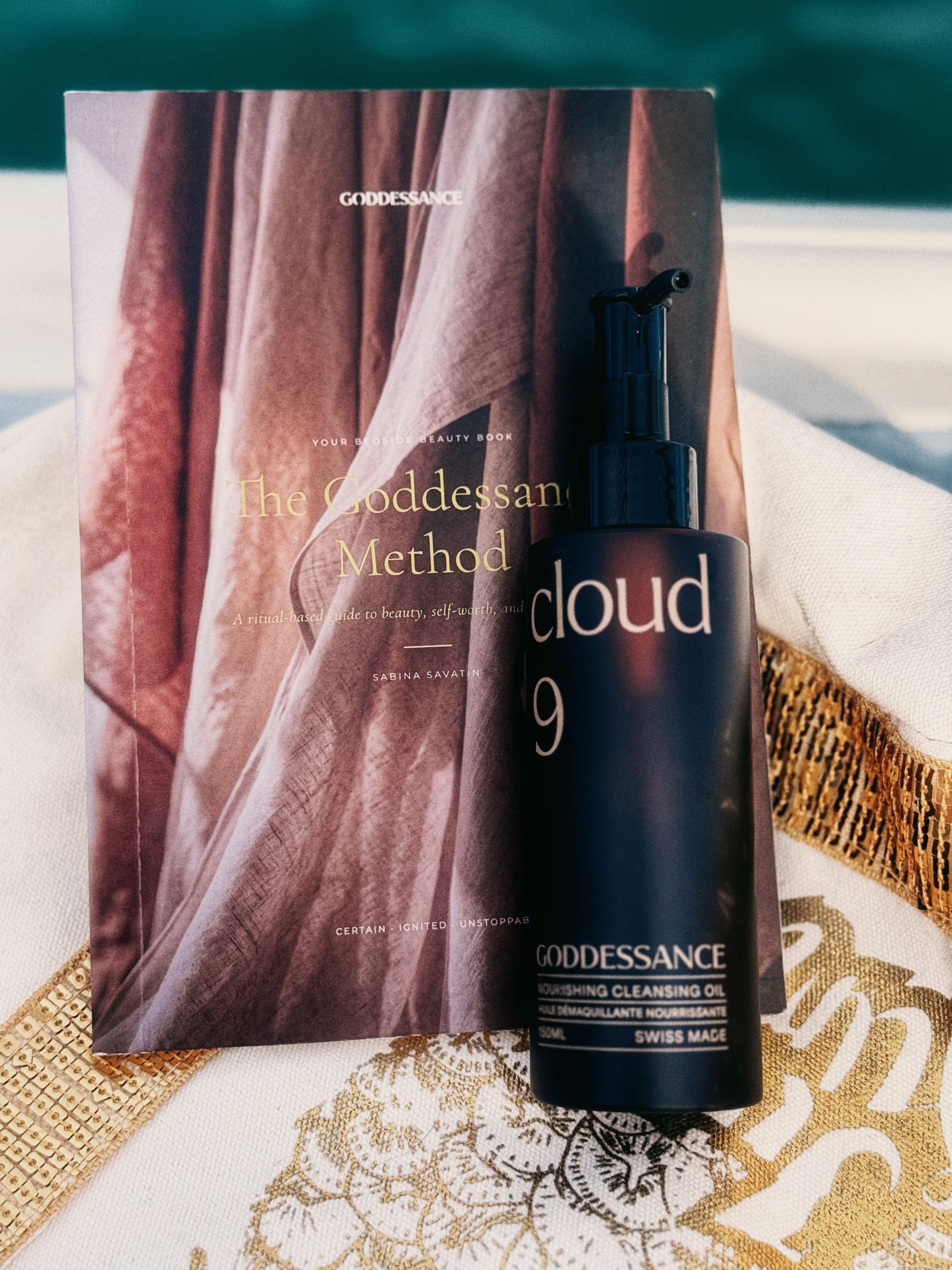 How to Feel Beautiful - The Goddessance Way (Digital Guide)
